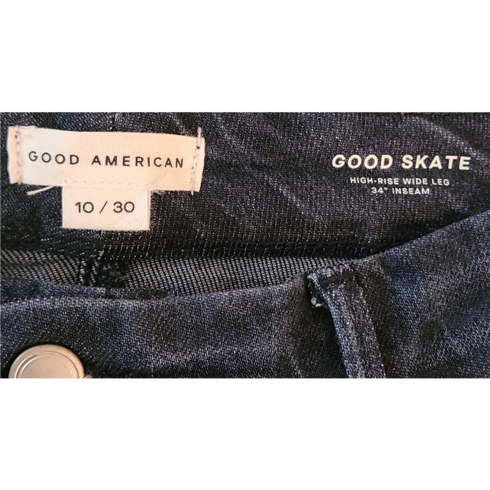 Good American Women's Wide Leg Flare Jeans - Medium & Dark Blue Wash - Picture 4 of 15